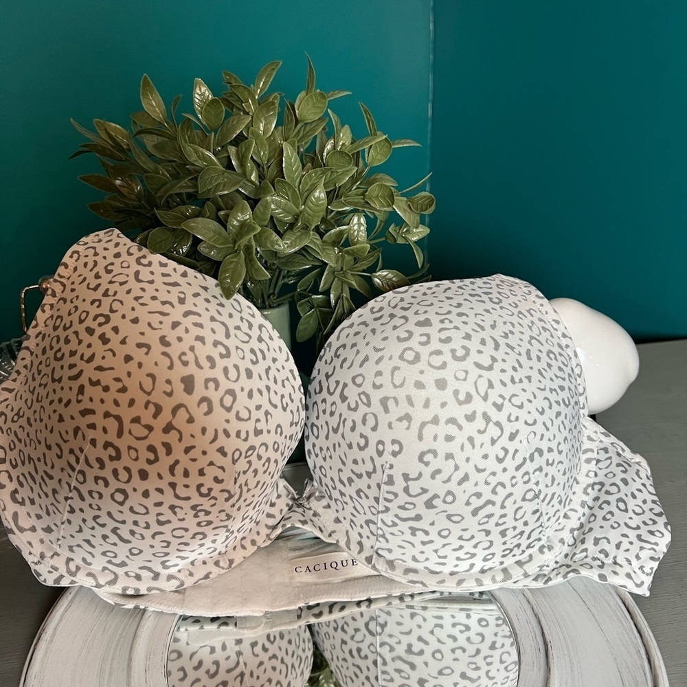 Cacique Gray and White Animal Print Bra